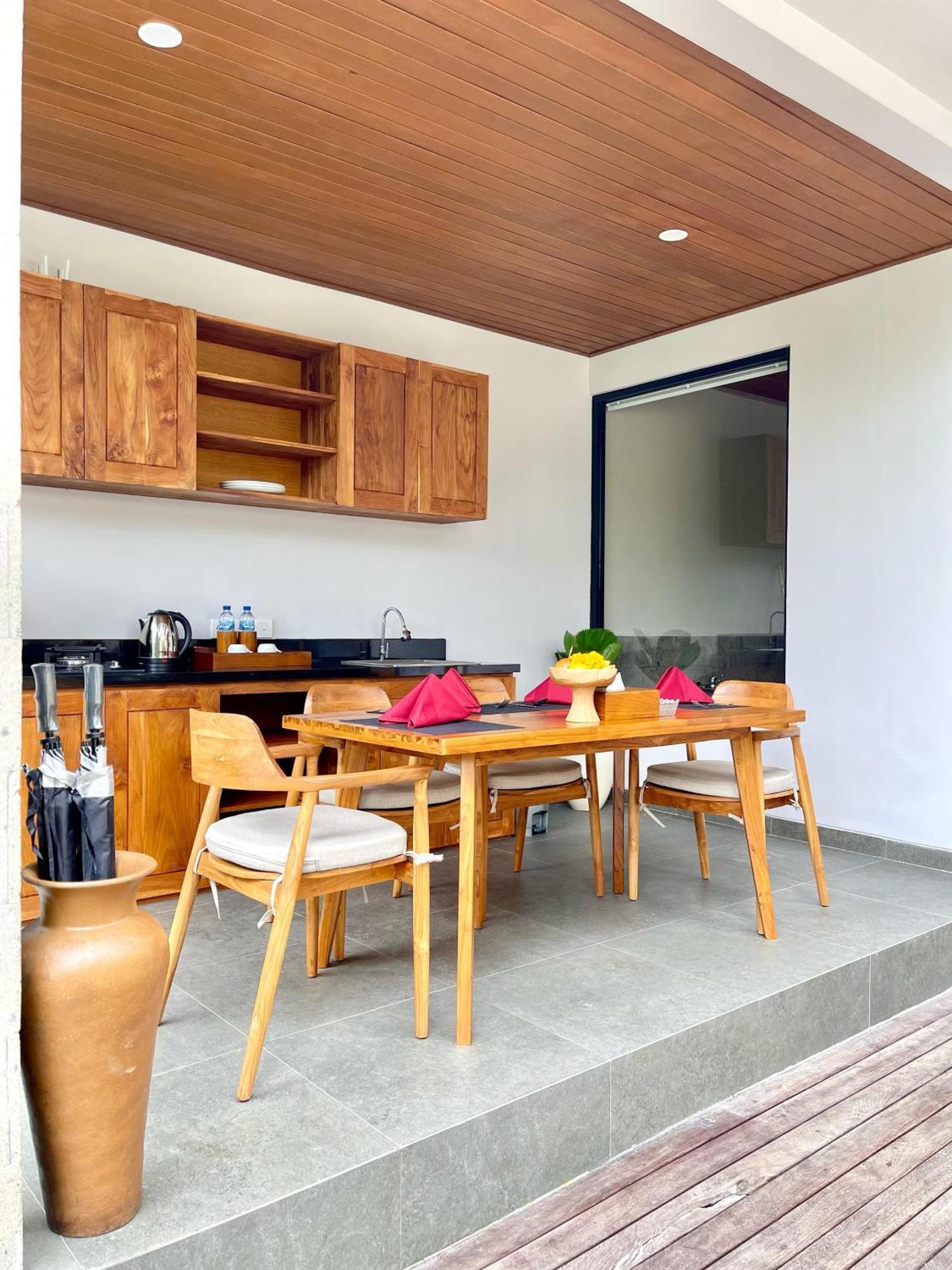 The Madawa Suites Ubud Esterno foto